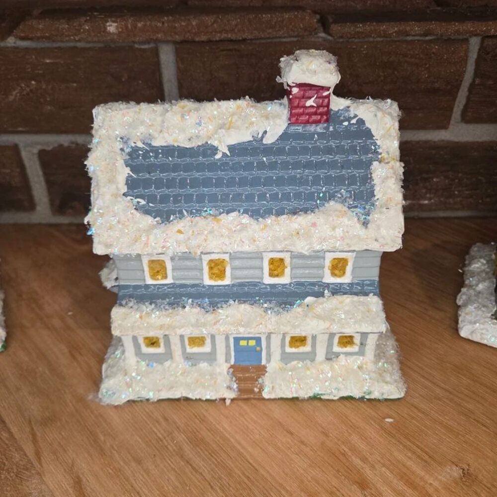 Vintage Byron Mold Blue/Gray House